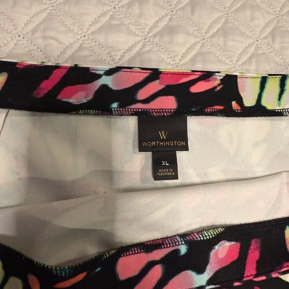 Worthington Vibrant Pink and Black Skirt - Size XL - Picture 3 of 7